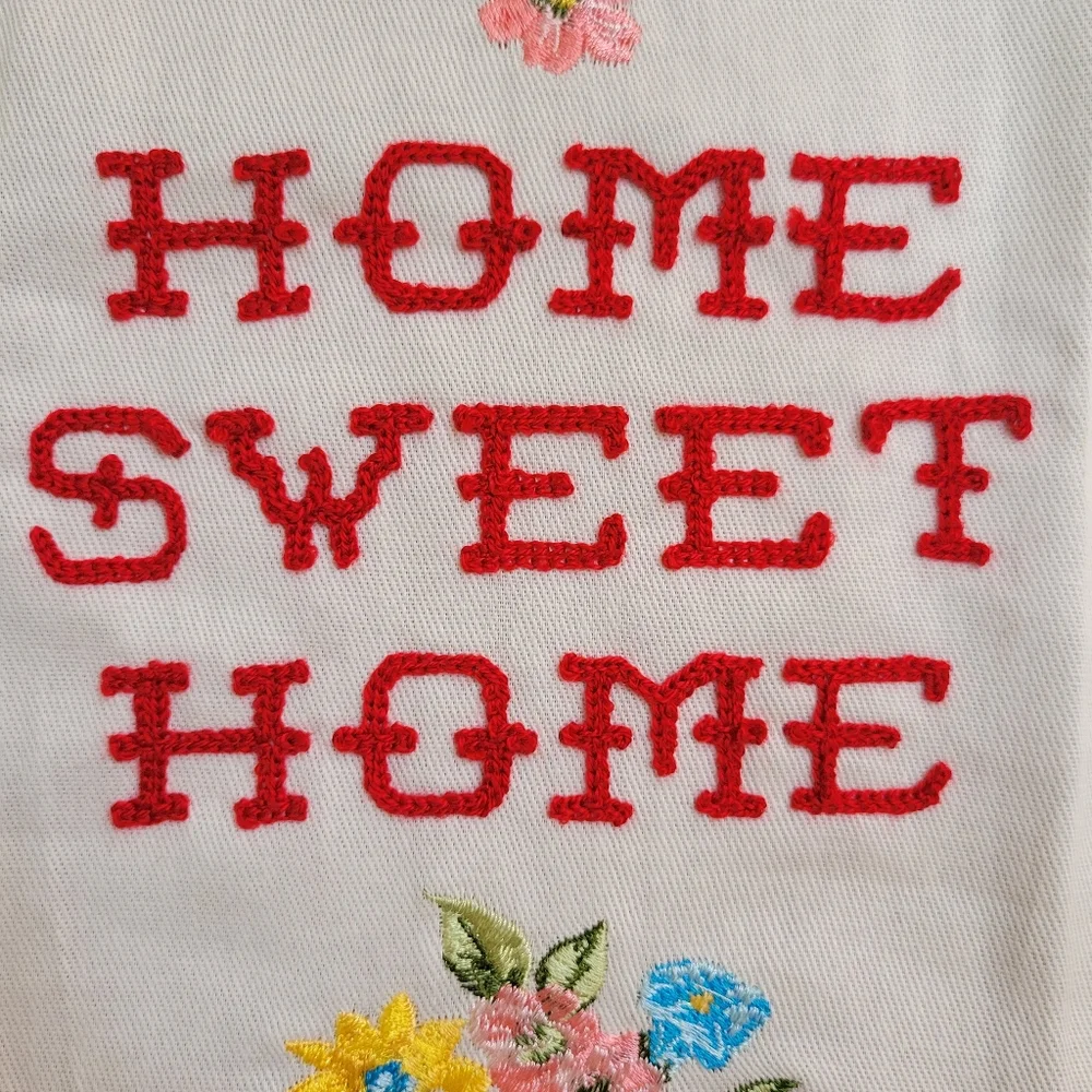 Home Sweet Home  Embroidered Tea Towel ~ Pioneer Woman ~ GUC ~ FINAL PRICE!